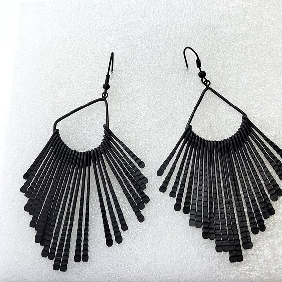 Black Fringe Earrings Long Tassel Fringe Earrings - Picture 3 of 4